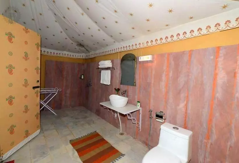 ホテル Raisar Camp