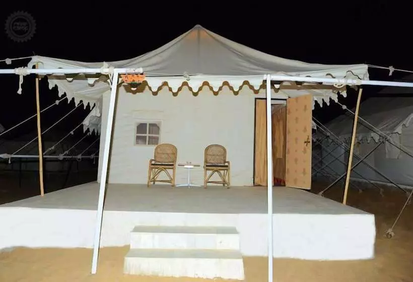 ホテル Raisar Camp