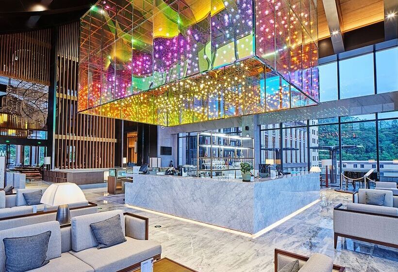 فندق Regal Palace Derucci Resort