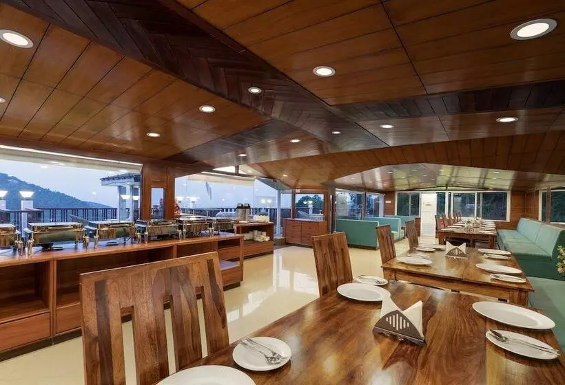 ホテル The Chabal