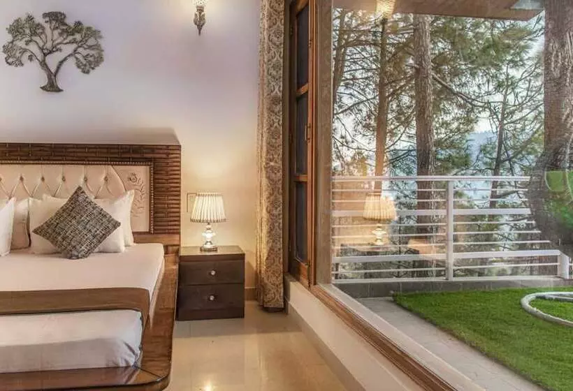 ホテル The Root Villa Kasauli