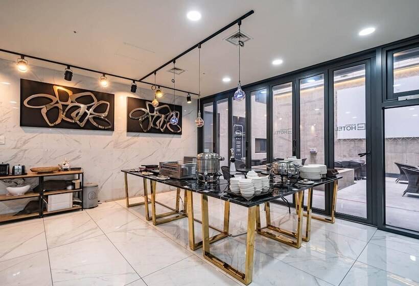 מוטל Andong Case