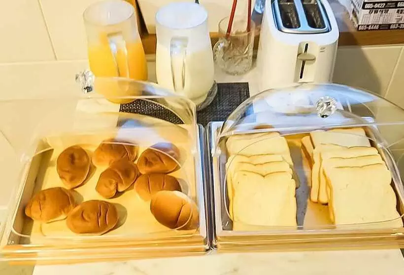 Motelli Seosan Hello