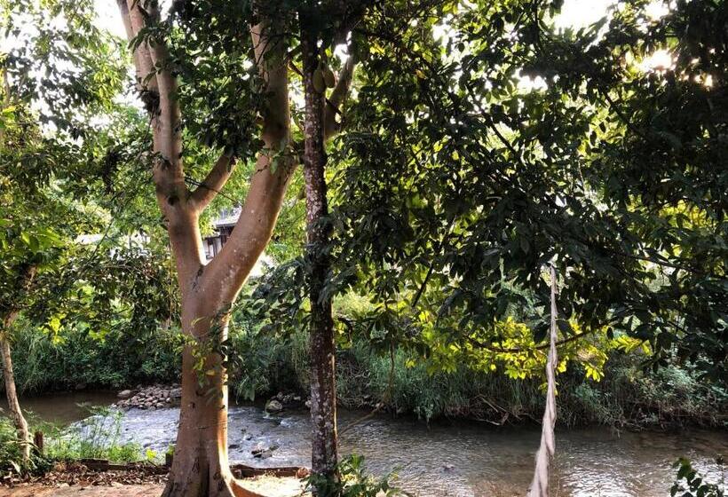 Panzió Ban Kaew Mo Ra Glamping & Restaurant