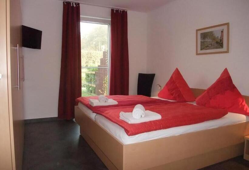 ペンション Gocher Berghof Ferienwohnungen Langanke