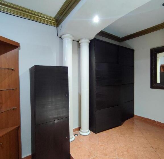 펜션 Hostal Ixchel   Wifi, Hot Water, Ac, In Valladolid Downtown