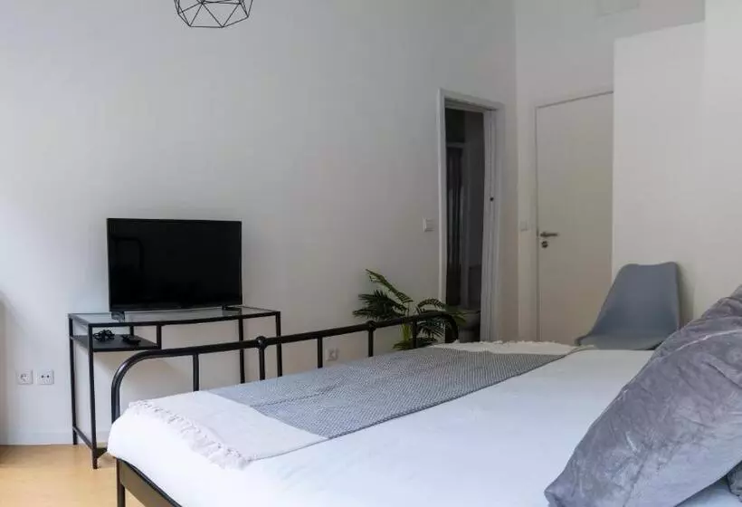 پانسیون Oporto Bonjardim Residence