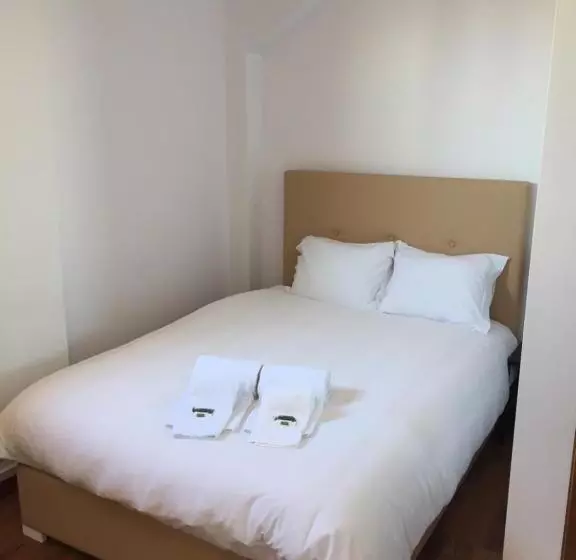 پانسیون Oporto Bonjardim Residence