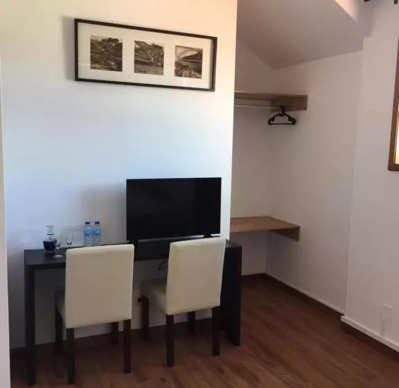 پانسیون Oporto Bonjardim Residence