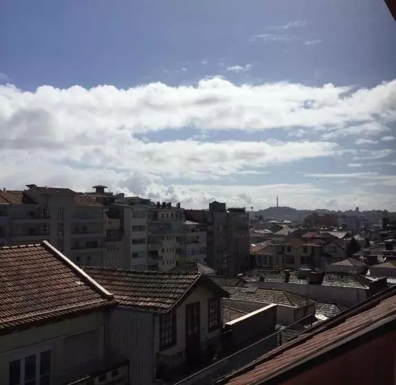 پانسیون Oporto Bonjardim Residence