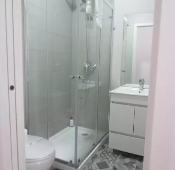 پانسیون Oporto Bonjardim Residence