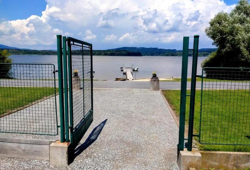 بنسيون Penzion Malé Lipno