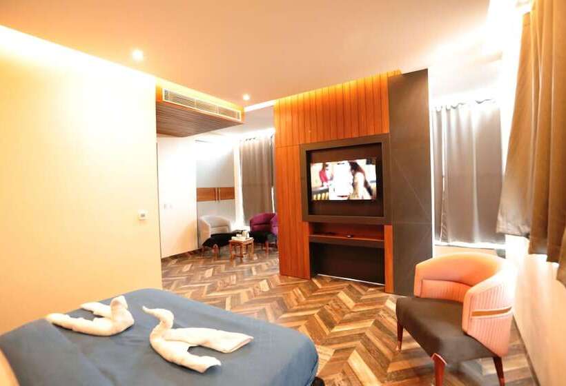 호텔 Super Townhouse Oak Sector 116 Noida