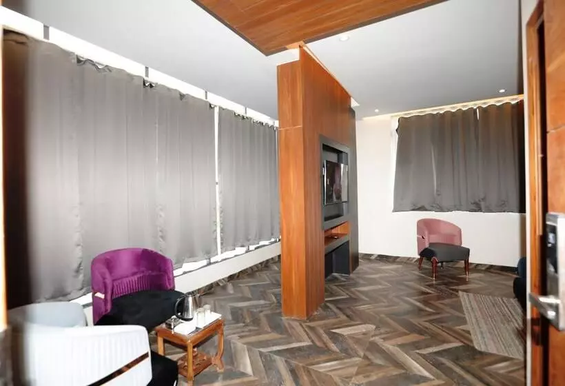 Hotelli Super Townhouse Oak Sector 116 Noida