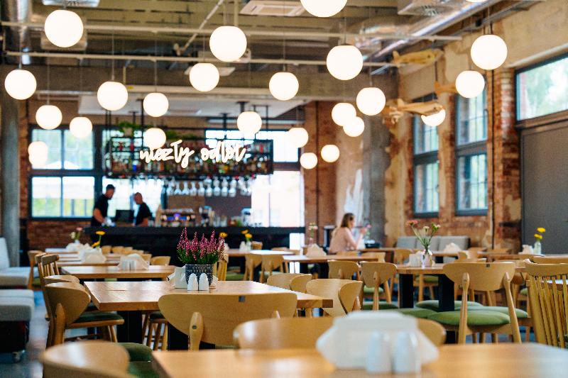 호텔 Arche Fabryka Samolotów W Mielnie