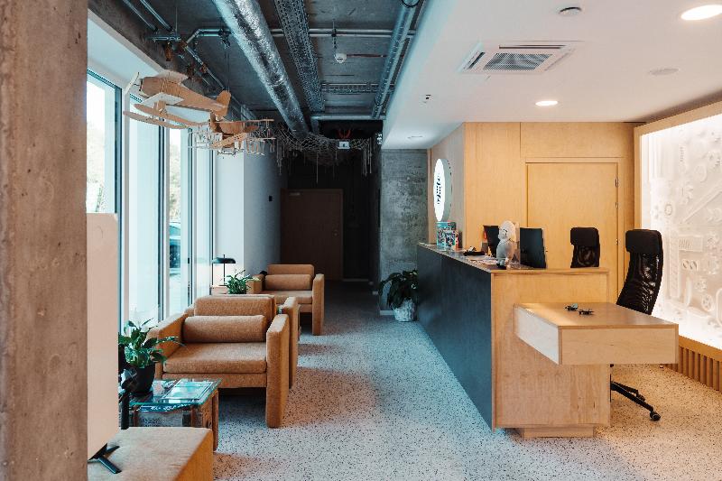 호텔 Arche Fabryka Samolotów W Mielnie