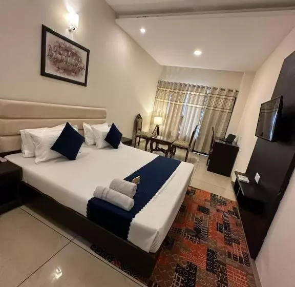 ホテル Jb Residency Zirakpur !! Top Rated & Most Awarded Property In Zirakpur