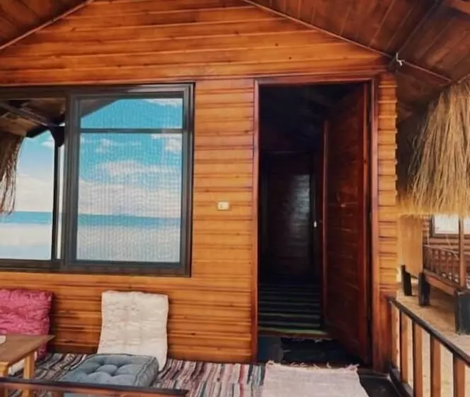 هتل Shanty Camp