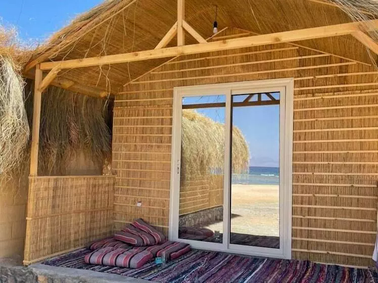 هتل Shanty Camp