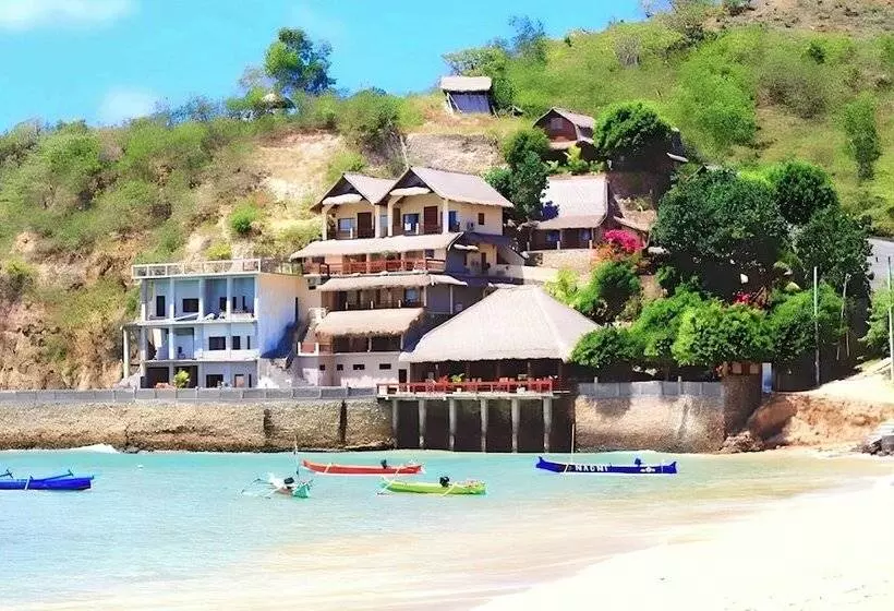 ホテル Surf Garden Lombok
