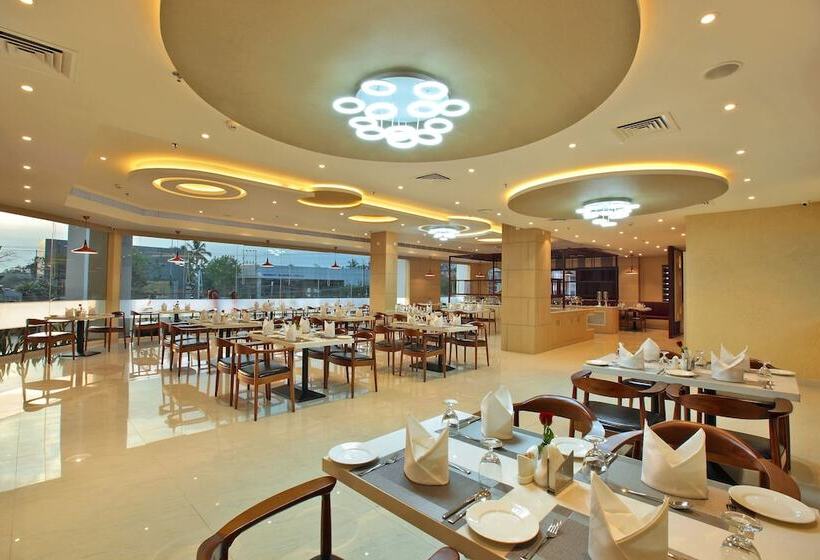 בית מלון כפרי Tribute Royale