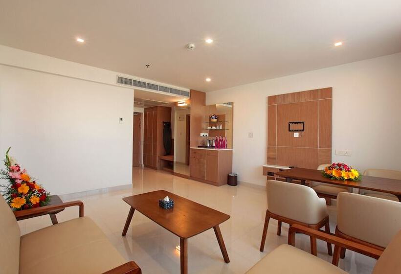 בית מלון כפרי Tribute Royale