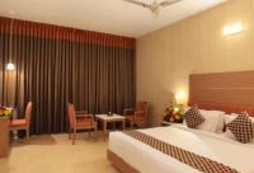 בית מלון כפרי Tribute Royale