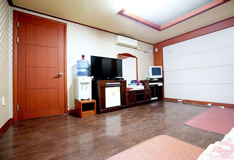 Мотель Anmyeondo Haesong