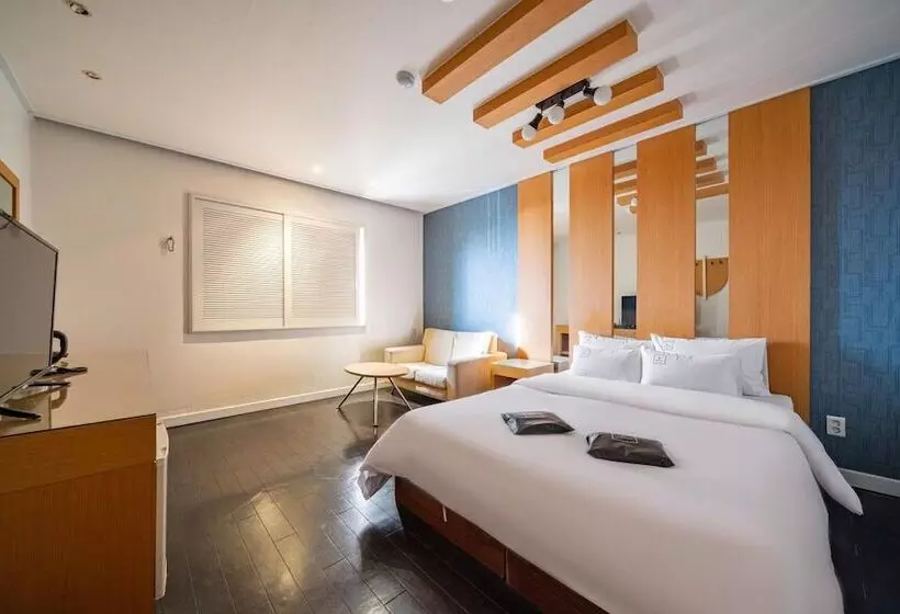 Motel Boryeong E
