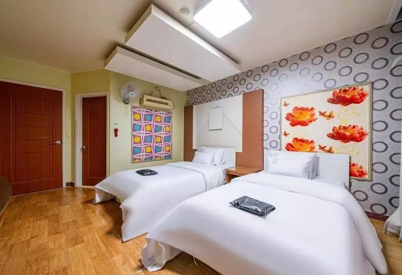 Motel Boryeong E