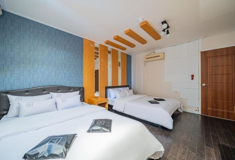Motel Boryeong E