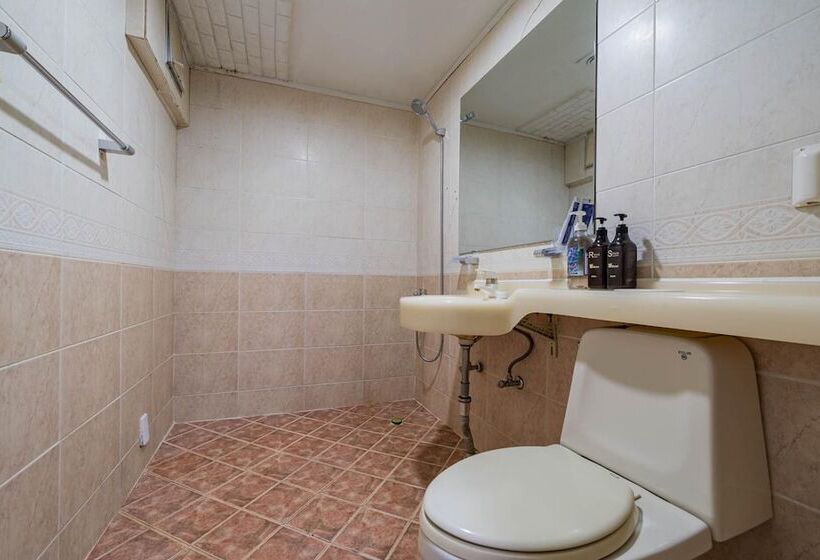 Motel Cheolwon Shell