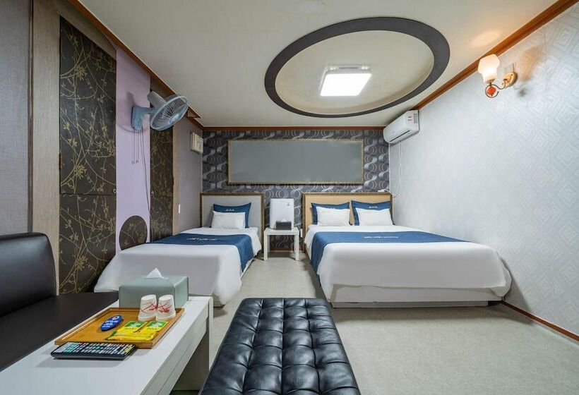 Motel Cheolwon Shell