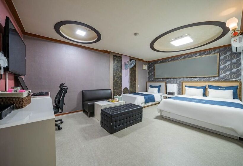 Motel Cheolwon Shell