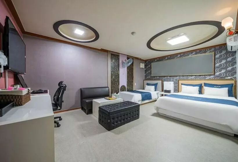 Motel Cheolwon Shell