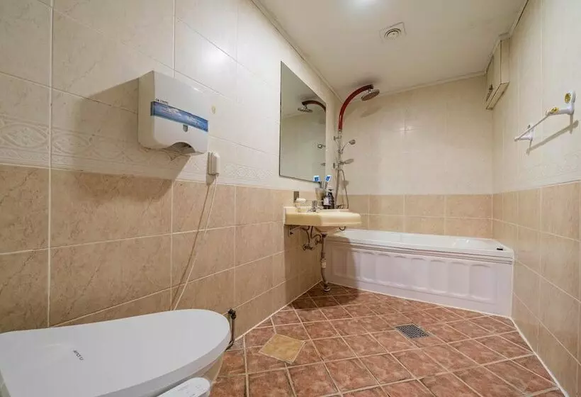 Motel Cheolwon Shell