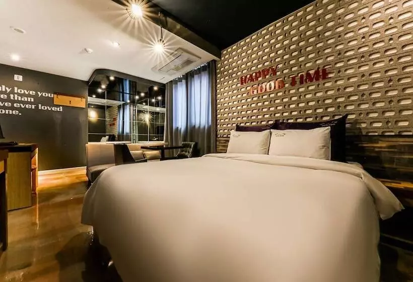 Motelli Daejeon Munchang Hotel Some