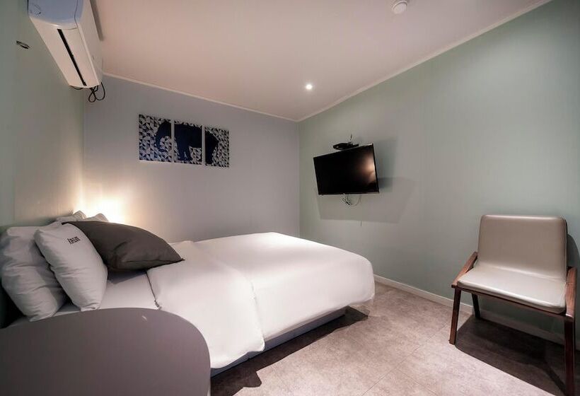 モーテル Eungam Raffles