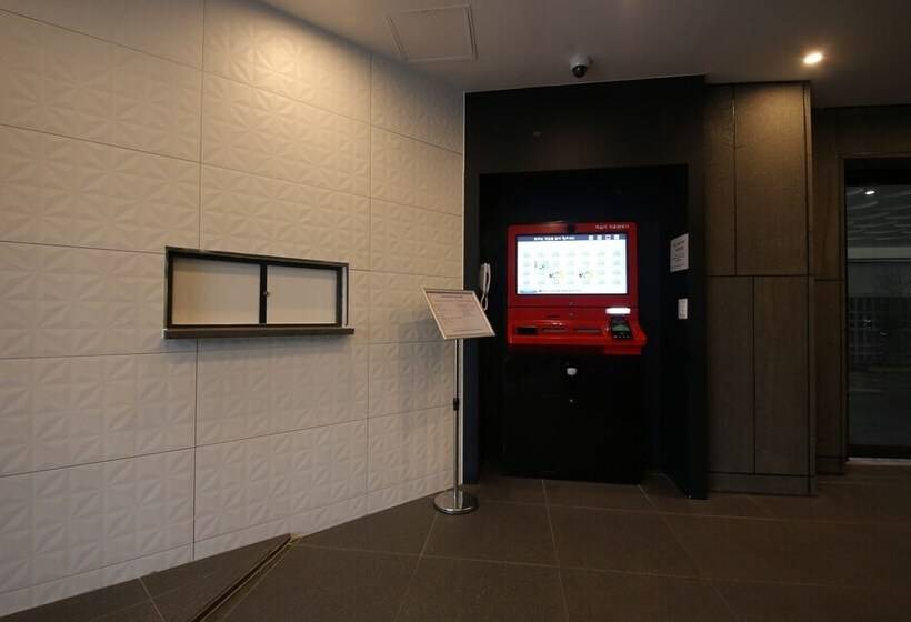 מוטל Gwangju Shinandong Ekklim