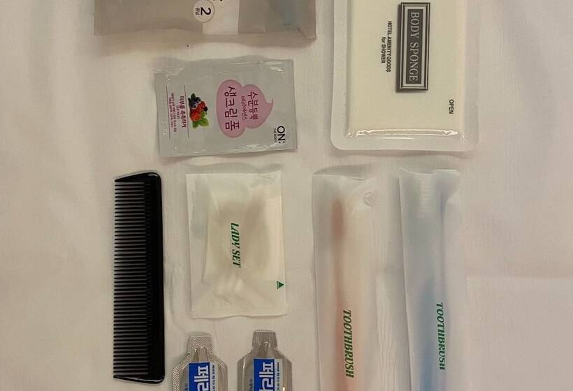 מוטל Gwangju Shinandong Ekklim