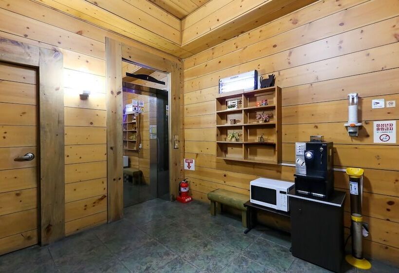 Motel Jincheon Tyrol