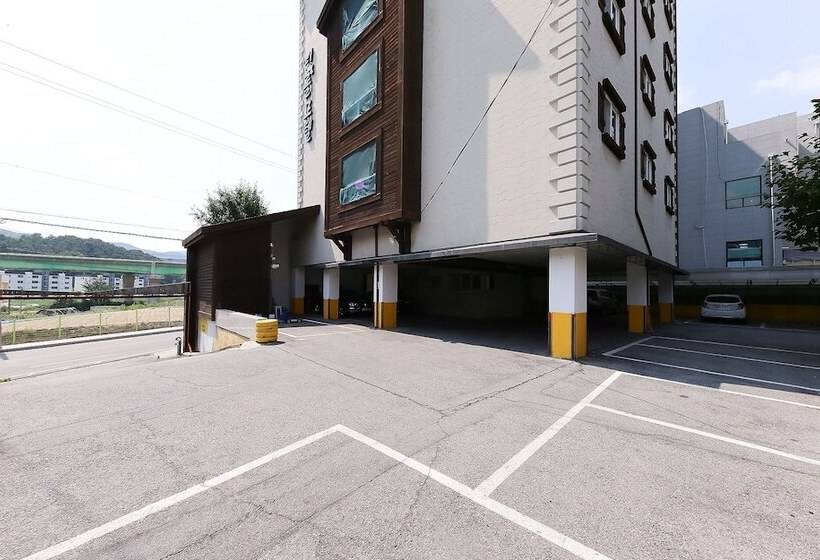 Motel Jincheon Tyrol