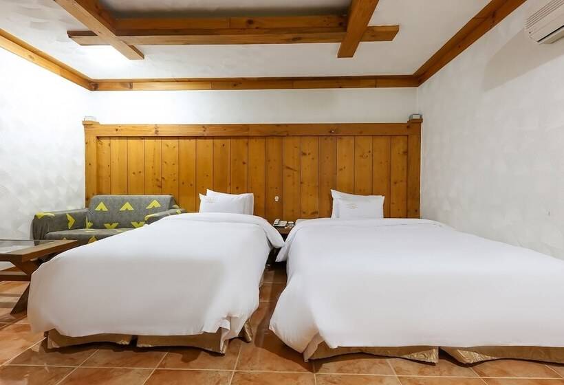 Motel Jincheon Tyrol