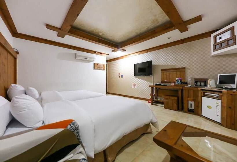 Motel Jincheon Tyrol