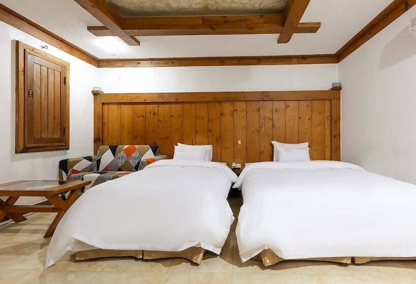 Motel Jincheon Tyrol