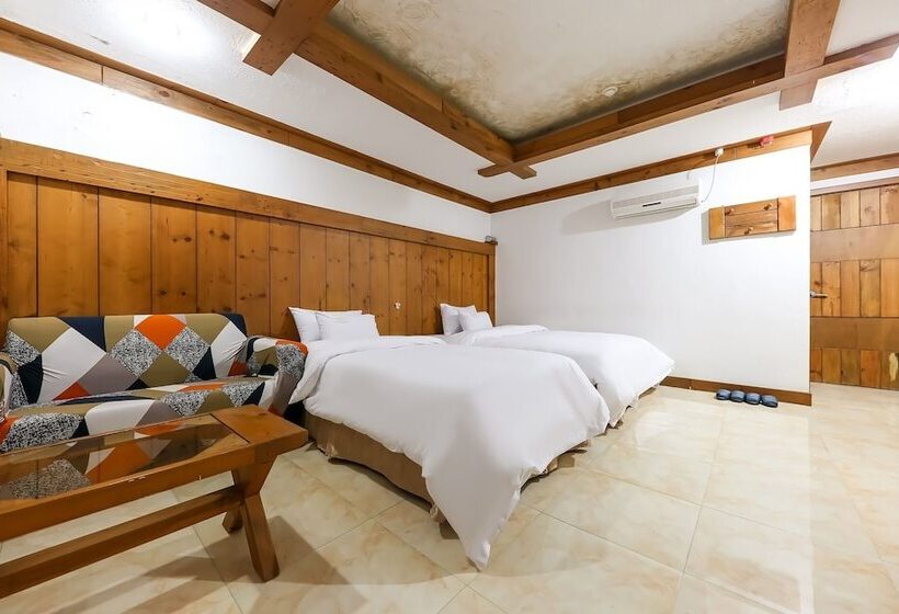 Motel Jincheon Tyrol