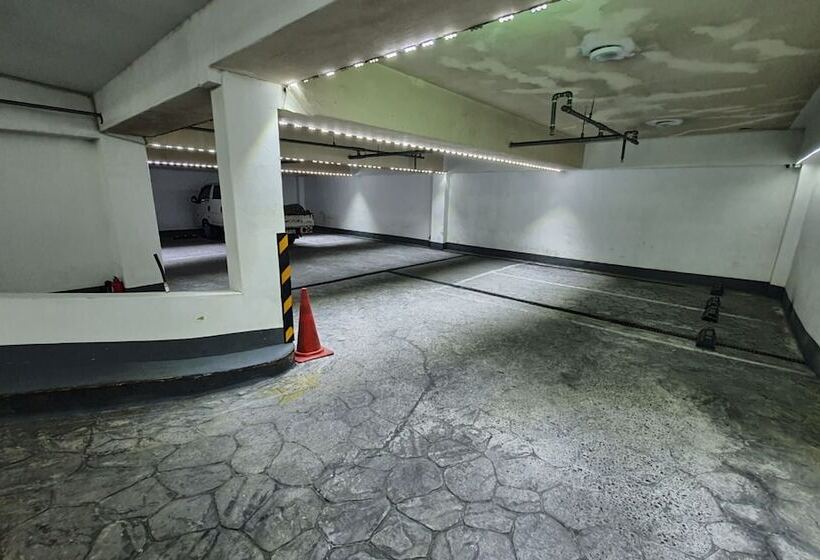 汽车旅馆 Jinju Feel