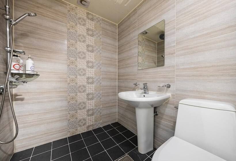 汽车旅馆 Jinju Feel