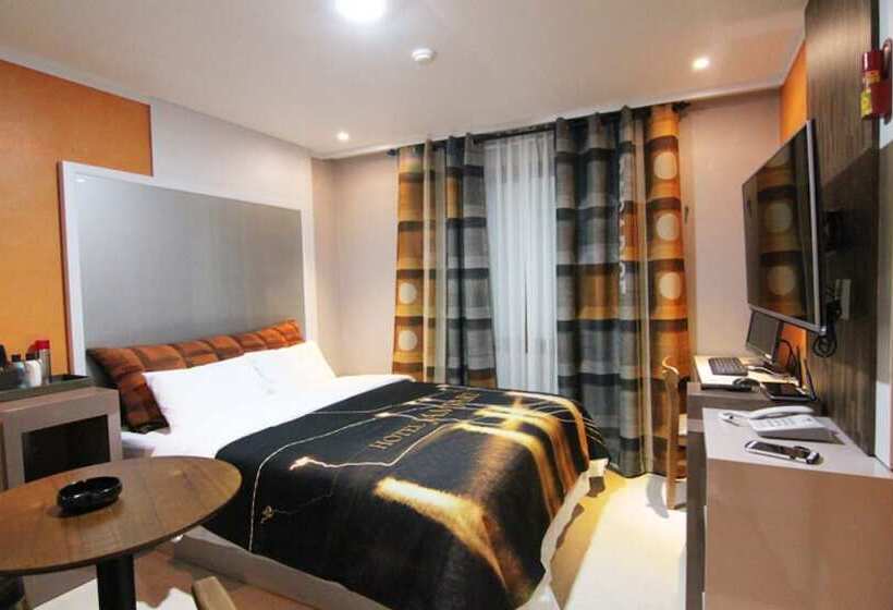 Motel Sokcho Dragonfly