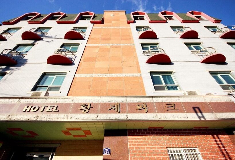 מוטל Yeosu Hwangje Park